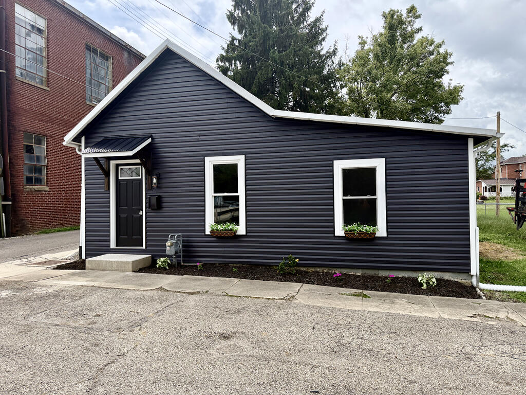 2 W Ing Street Property Photo 1
