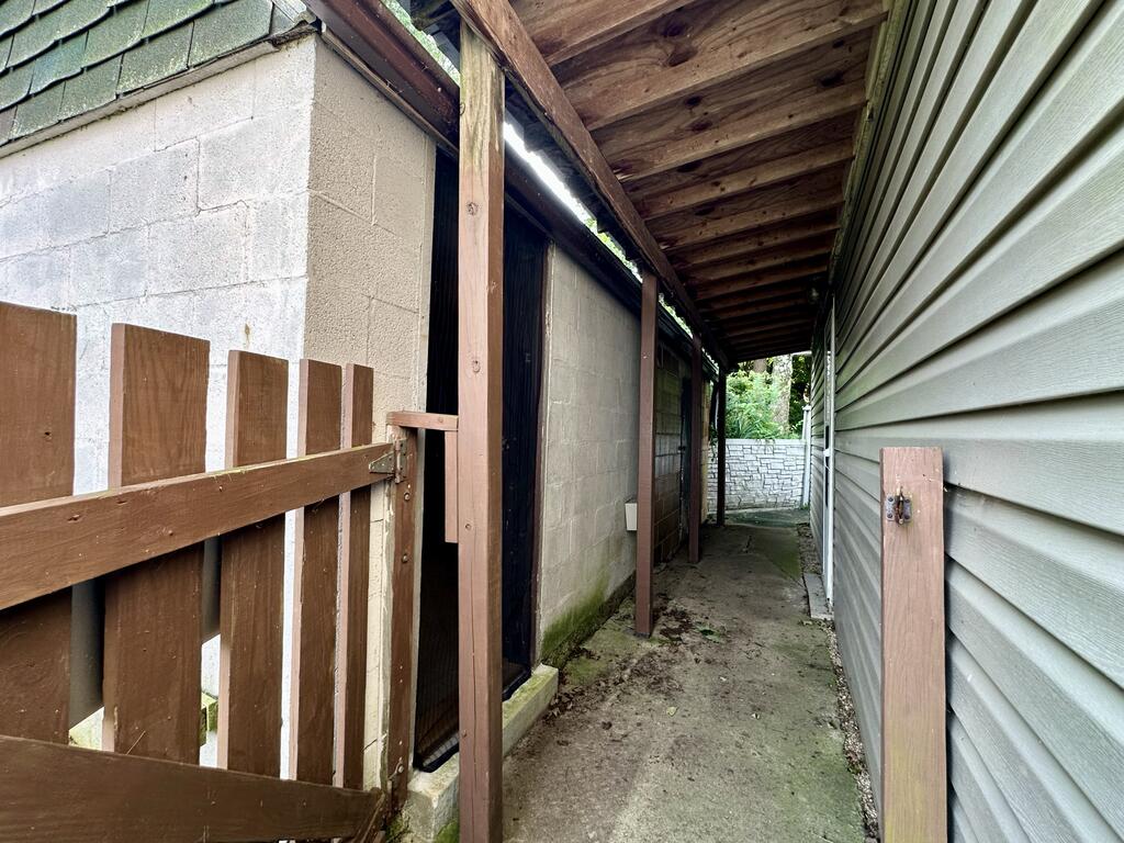 7424 St. Rt. 180 Property Photo 13