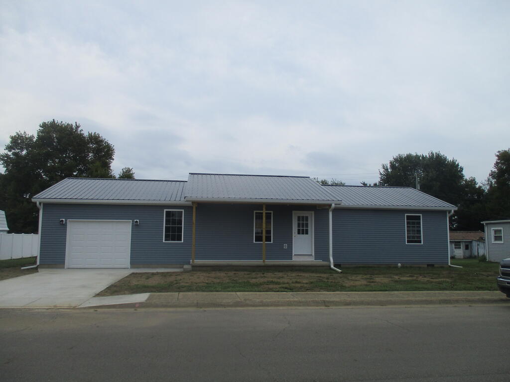 938 Columbus Property Photo 1