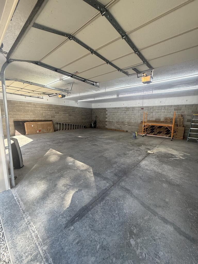 942 Howard Road Property Photo 10