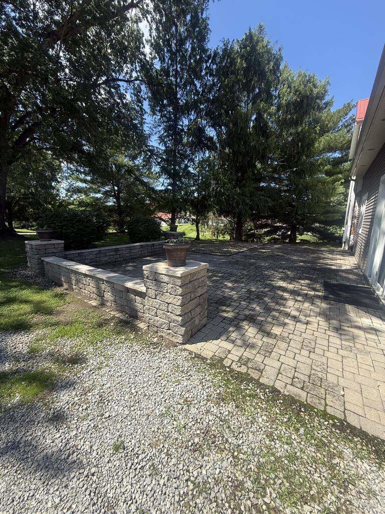 942 Howard Road Property Photo 14