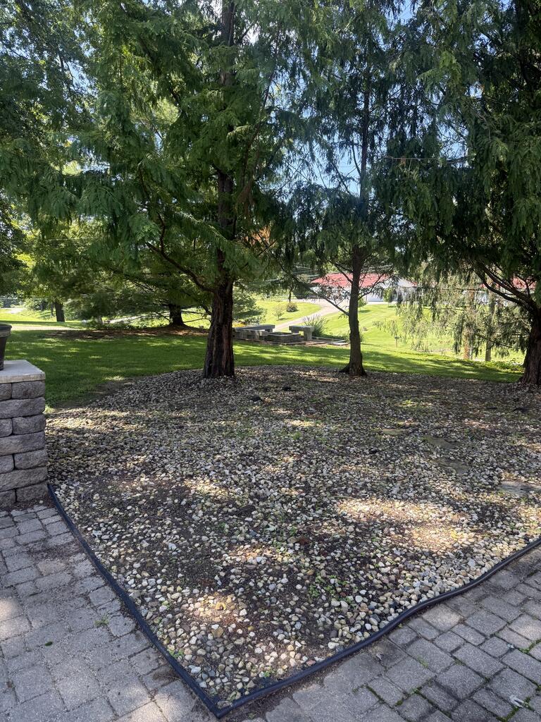 942 Howard Road Property Photo 15