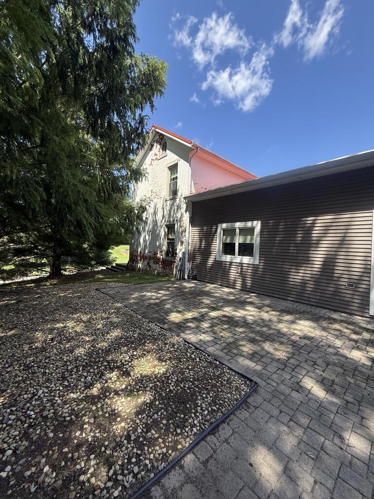 942 Howard Road Property Photo 21