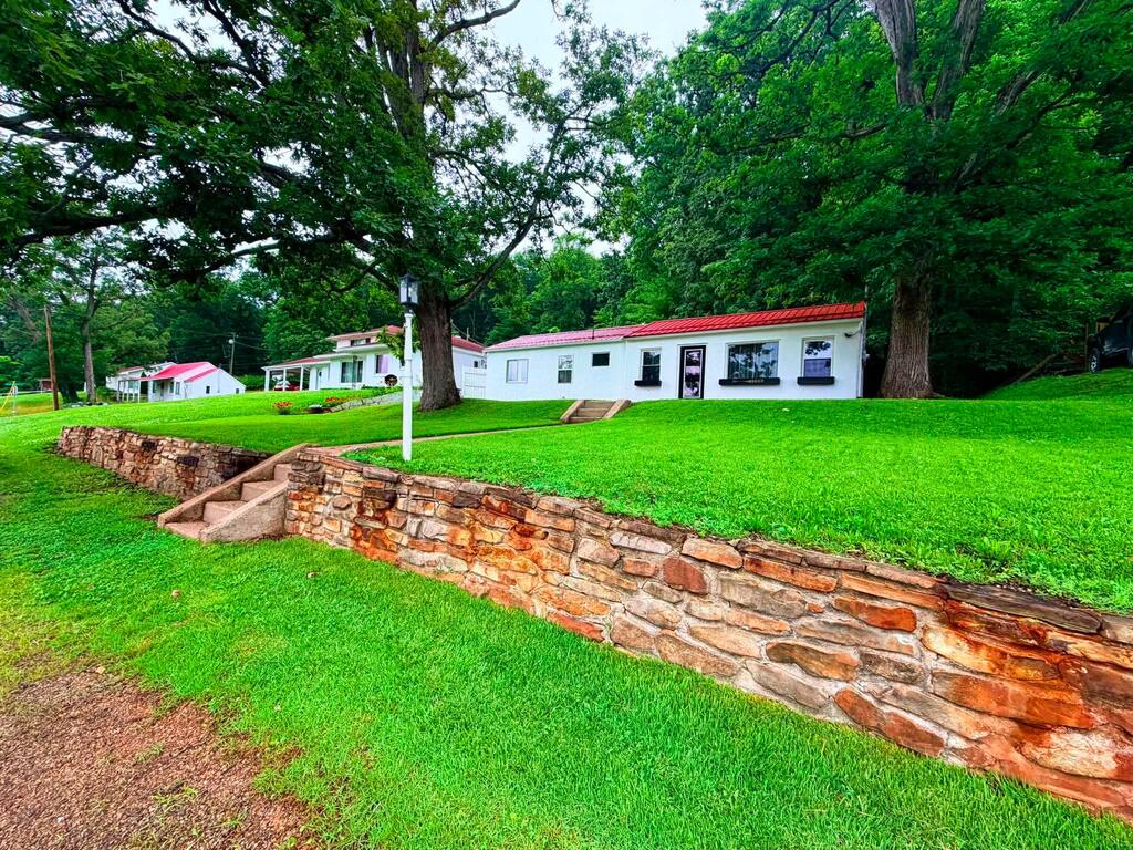 1123 St. Rt. 552 Property Photo 3