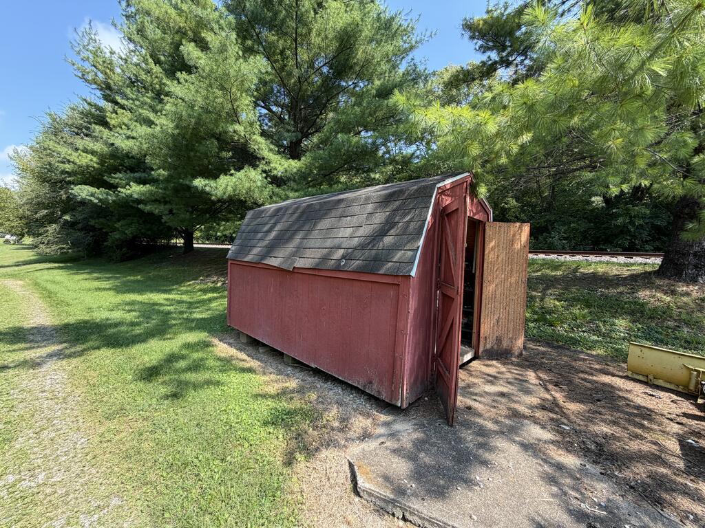 252 Narrows Road Property Photo 5