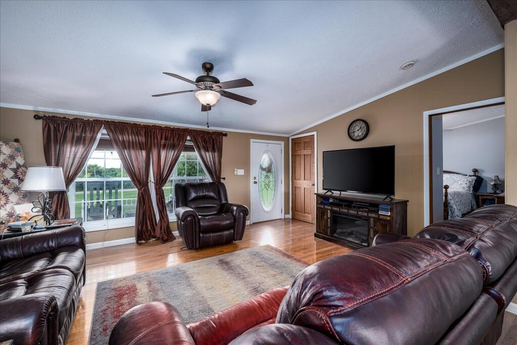 968 Shepherd Road Property Photo 11