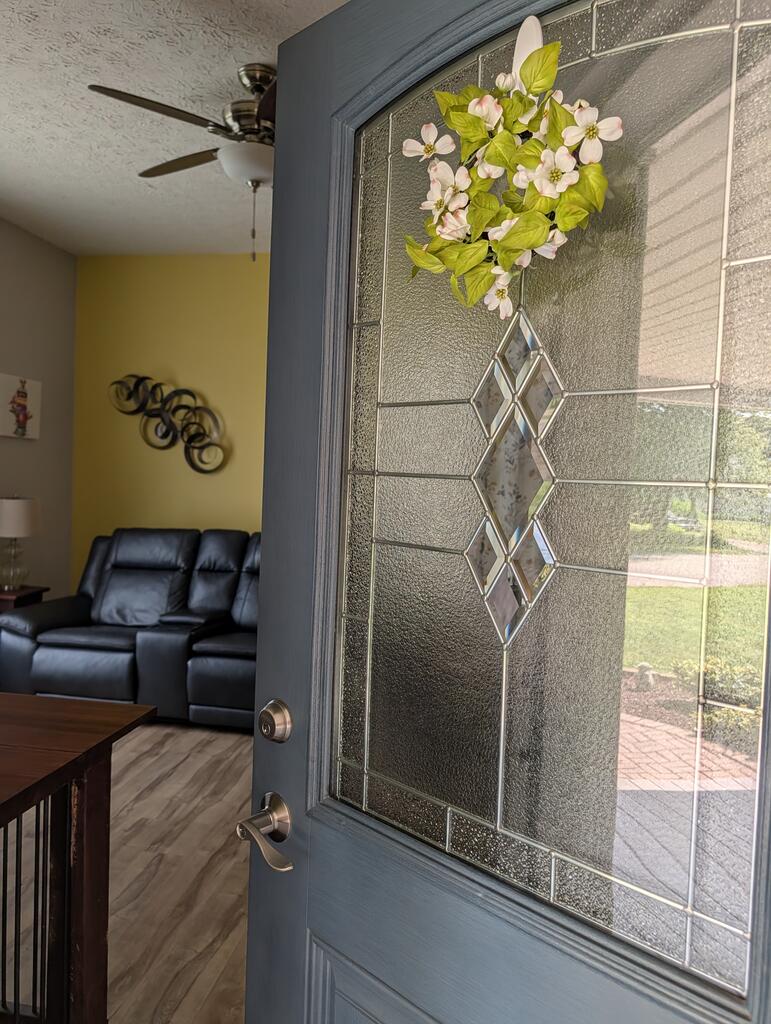 403 Vine Street Property Photo 8