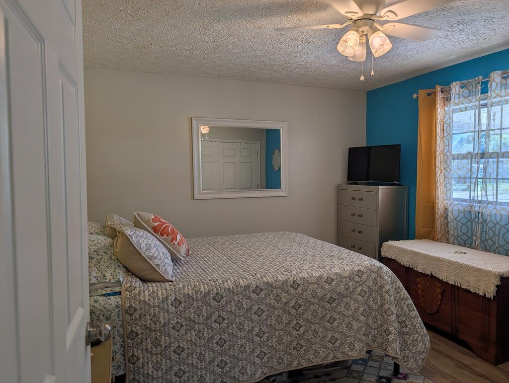 403 Vine Street Property Photo 15
