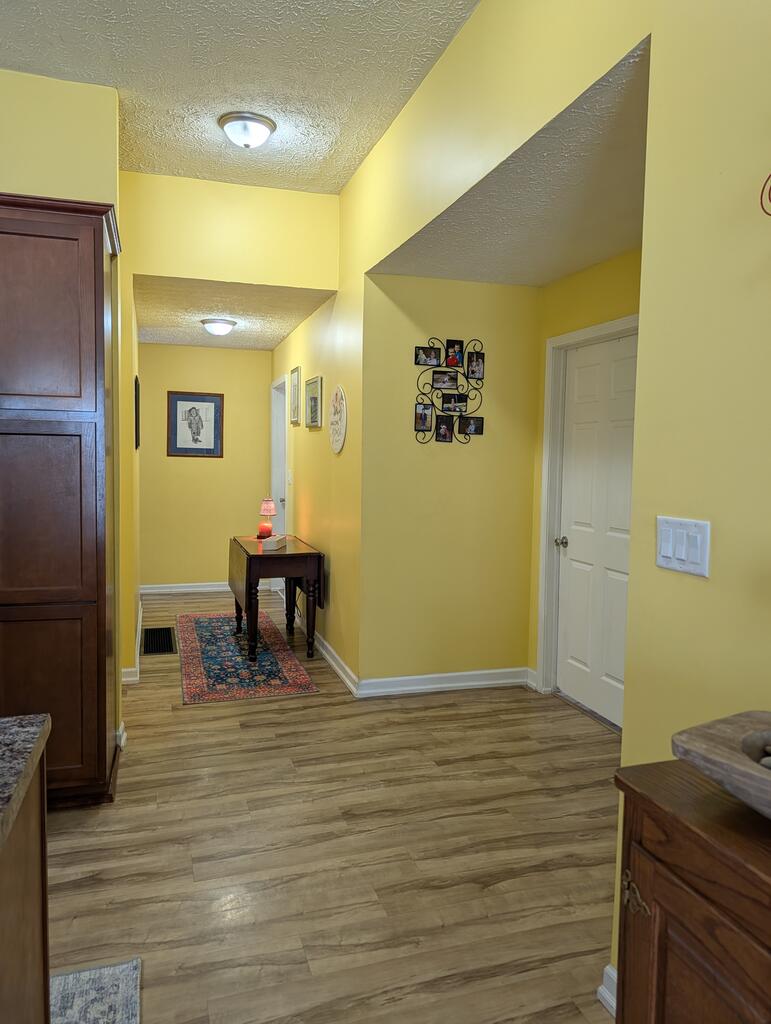 403 Vine Street Property Photo 17