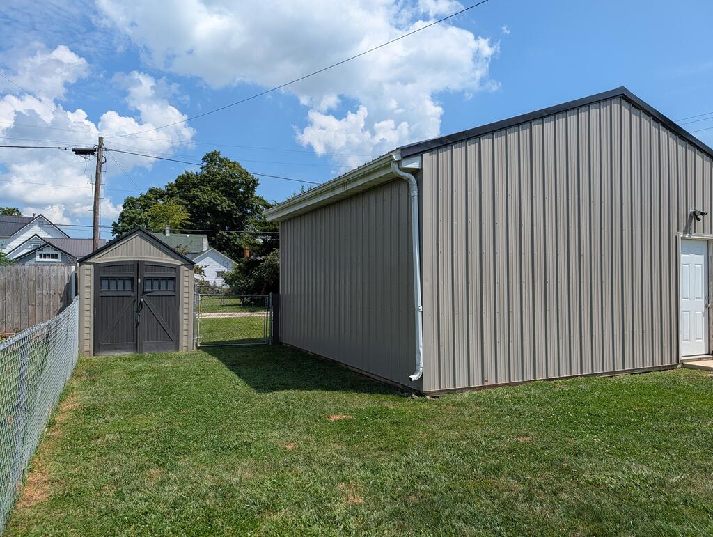 403 Vine Street Property Photo 37