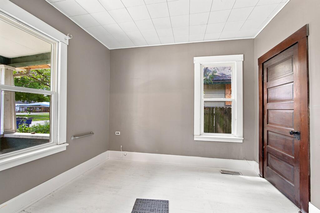 621 Liberty Street Property Photo 7