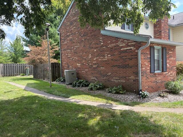 332 Constitution Drive Property Photo 4