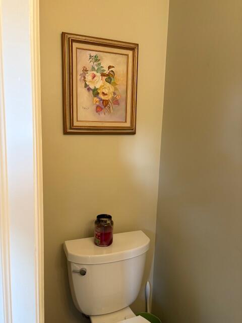 332 Constitution Drive Property Photo 11