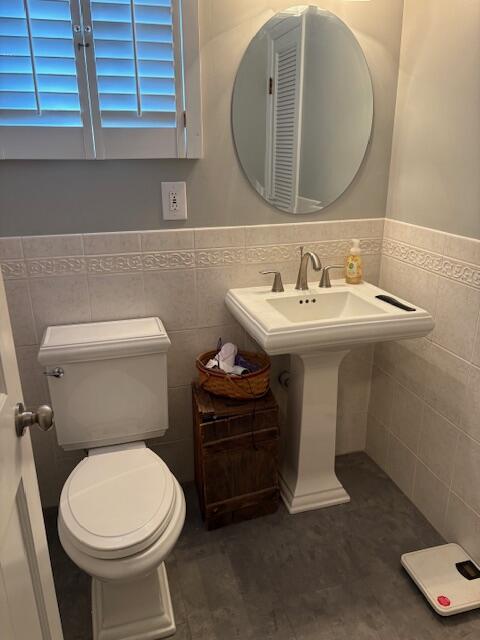 332 Constitution Drive Property Photo 20