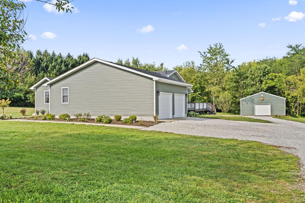 27695 Campbell Road Property Photo 5
