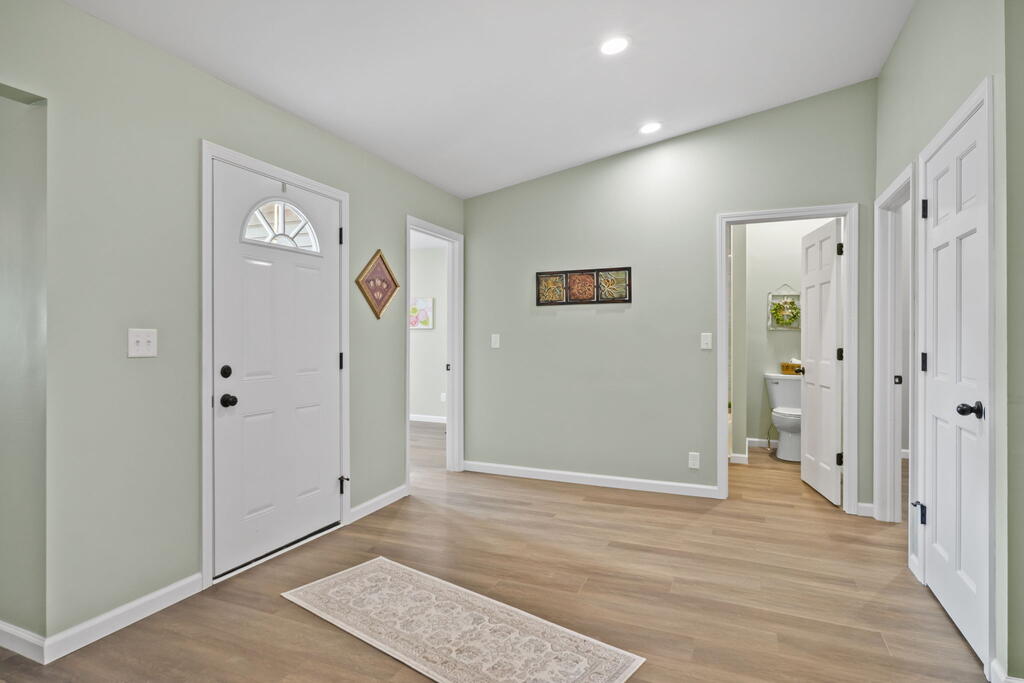 27695 Campbell Road Property Photo 9