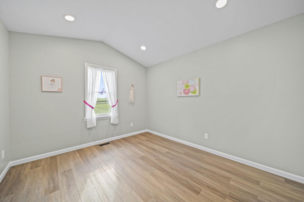 27695 Campbell Road Property Photo 38