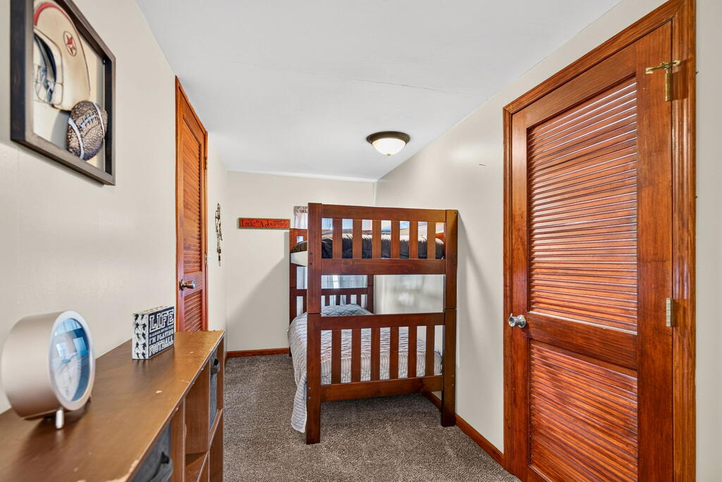 10 Burlington Road Property Photo 30