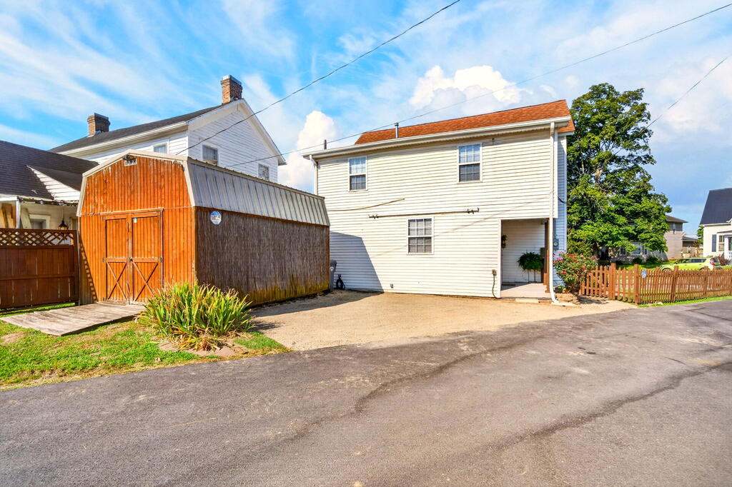 10 Burlington Road Property Photo 35