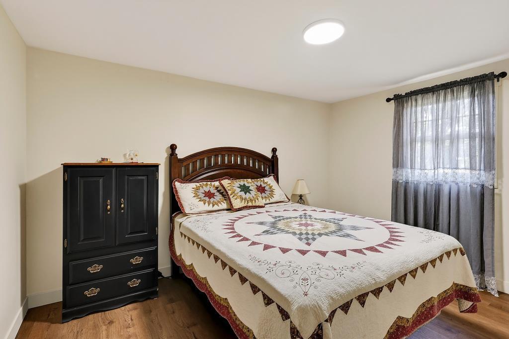 150 Kent Lane Property Photo 12