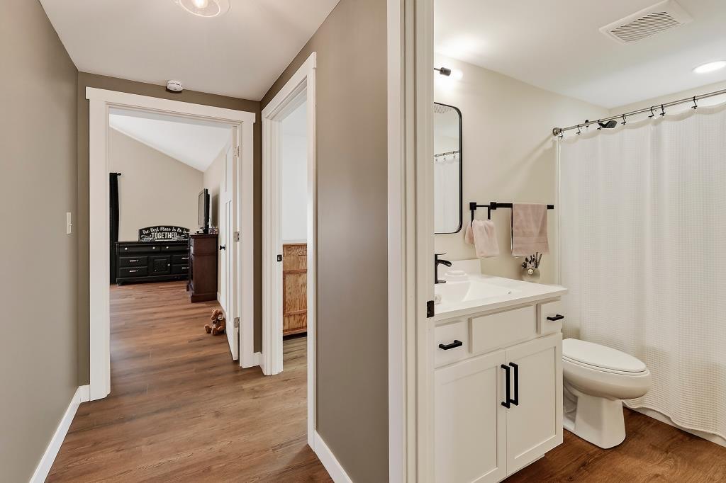 150 Kent Lane Property Photo 20