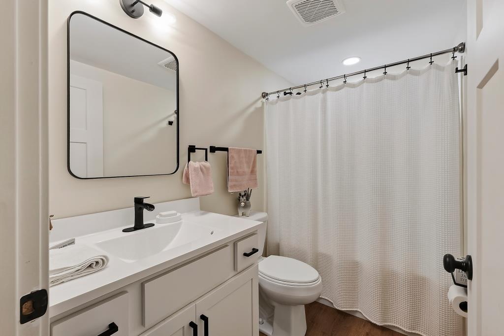 150 Kent Lane Property Photo 21