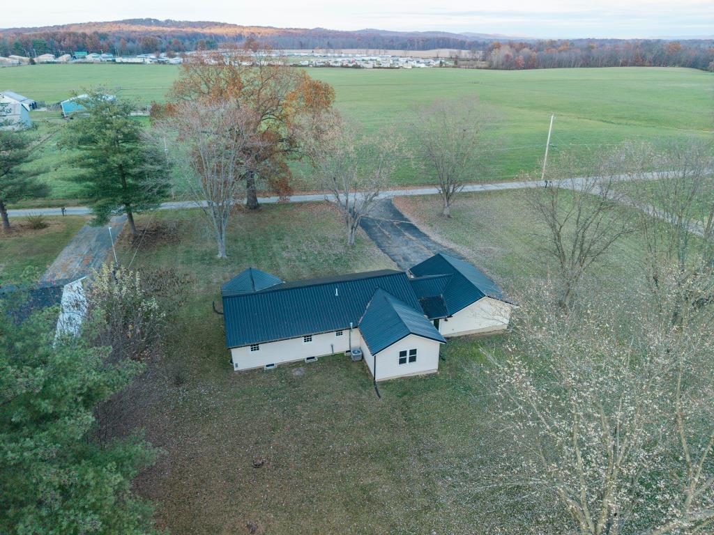 150 Kent Lane Property Photo 42