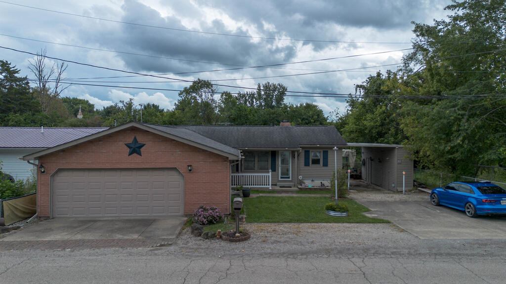 42 E Riehle Road Property Photo 1
