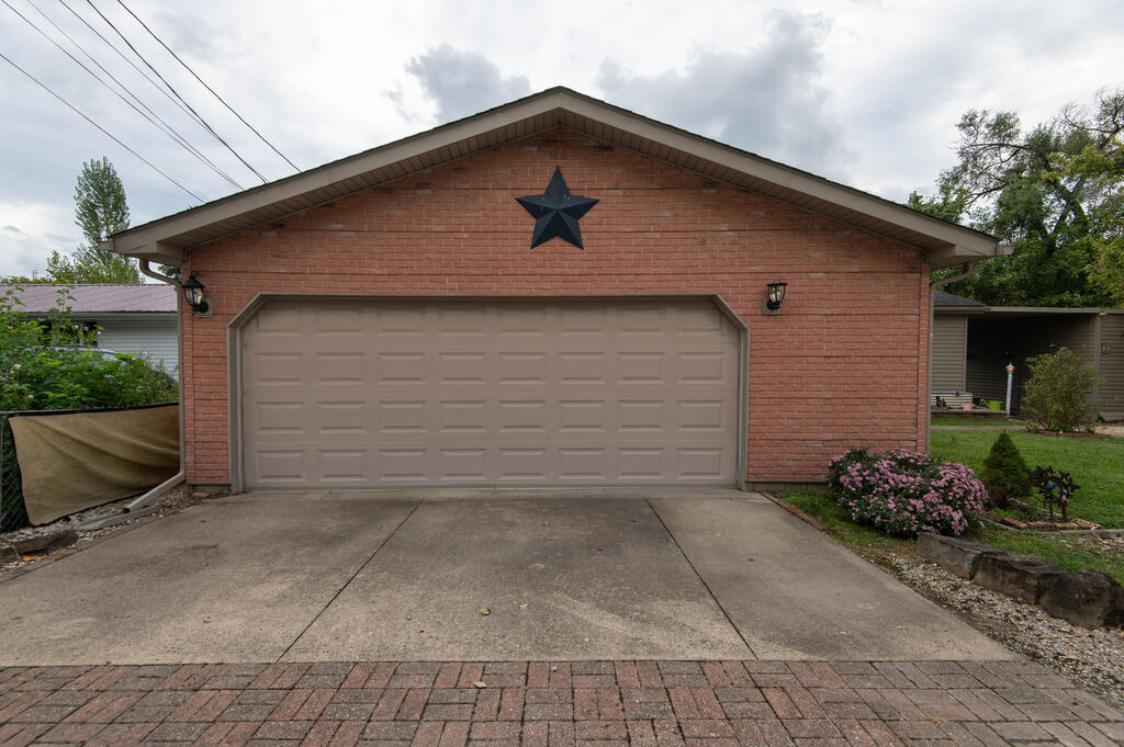 42 E Riehle Road Property Photo 10