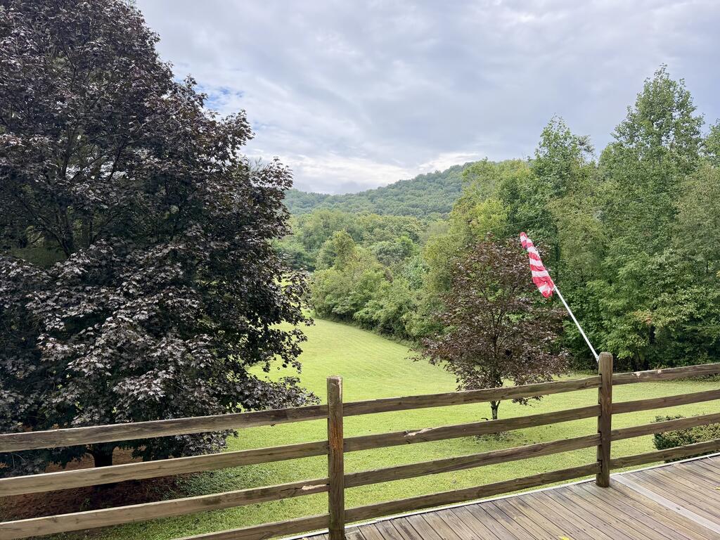 1082 True Hollow Road Property Photo 1