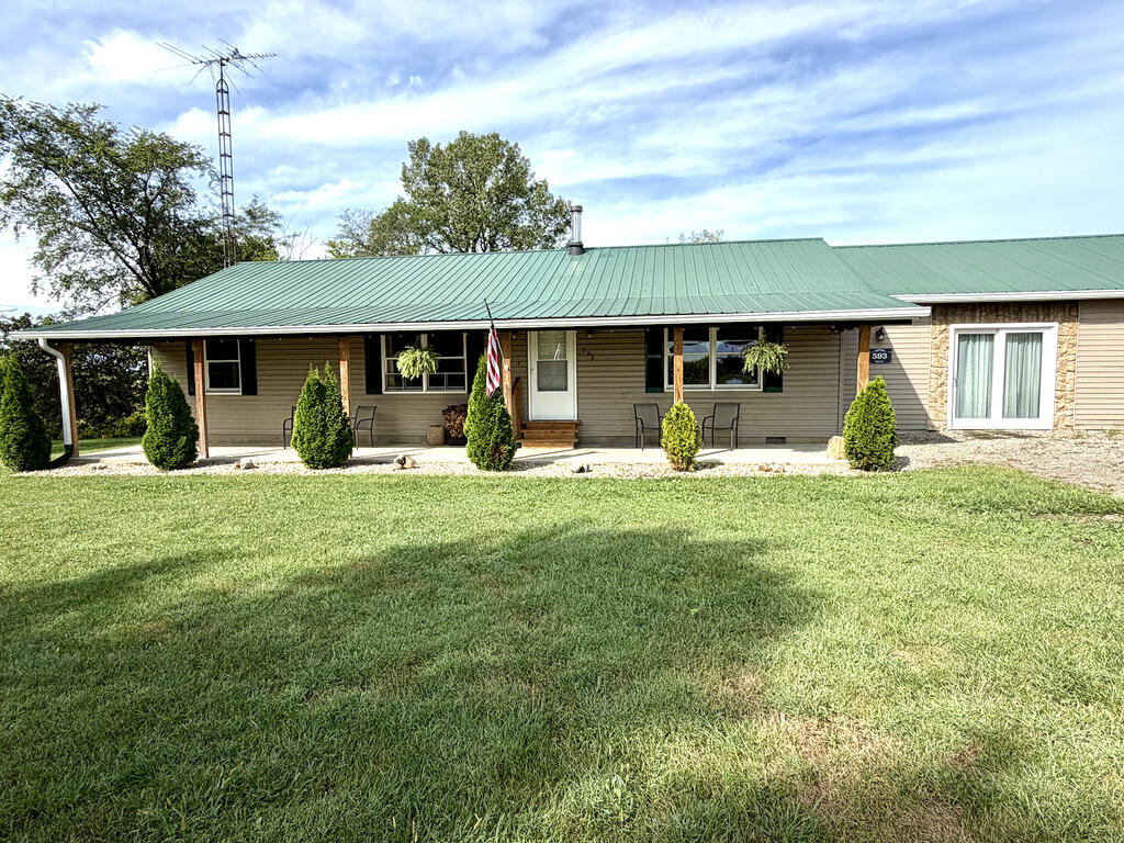 593 Clark Lane Property Photo 1