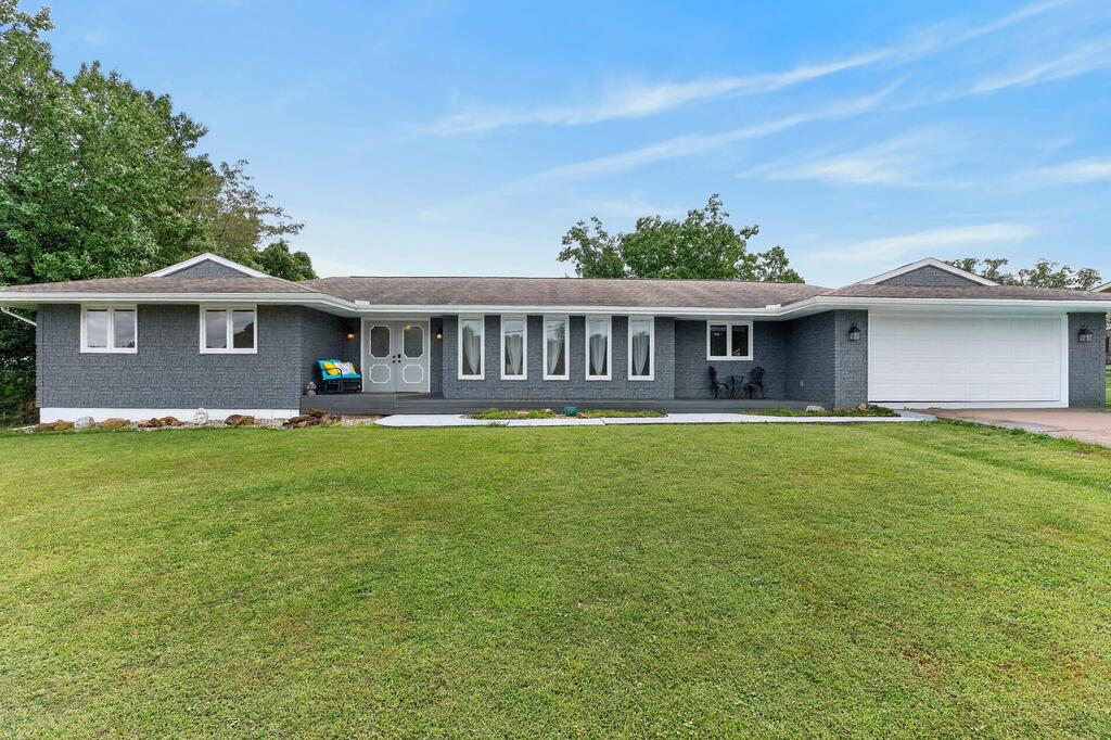 184 Crestwood Drive Property Photo 1
