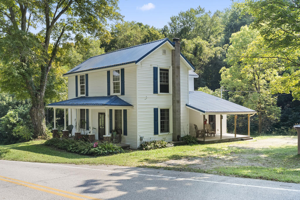 3247 Vigo Road Property Photo 1