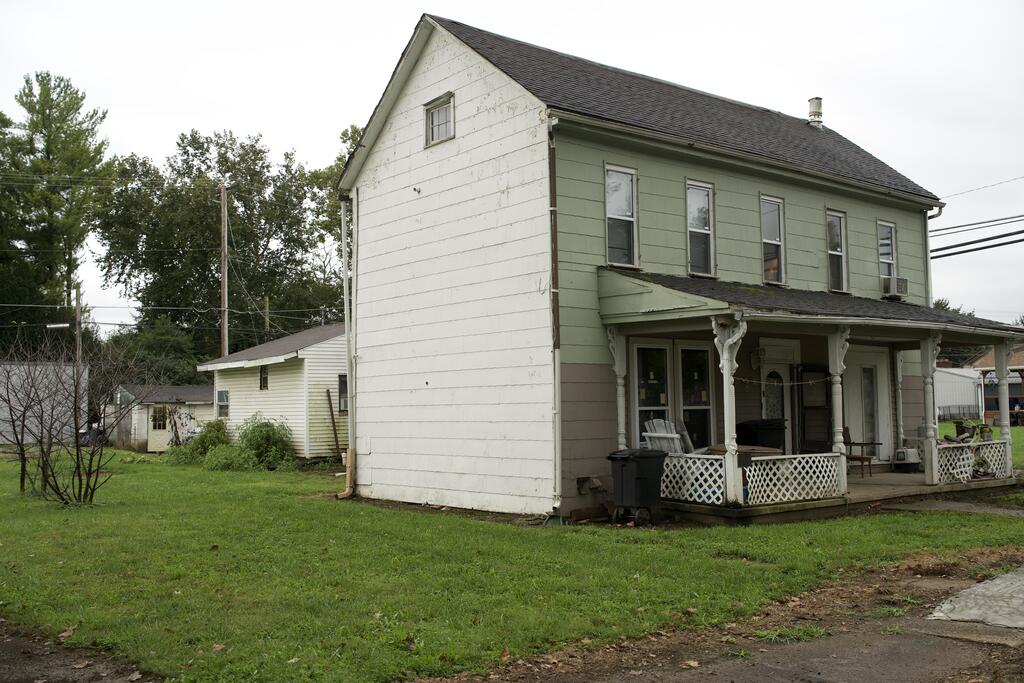 107 E Second St. Property Photo 2