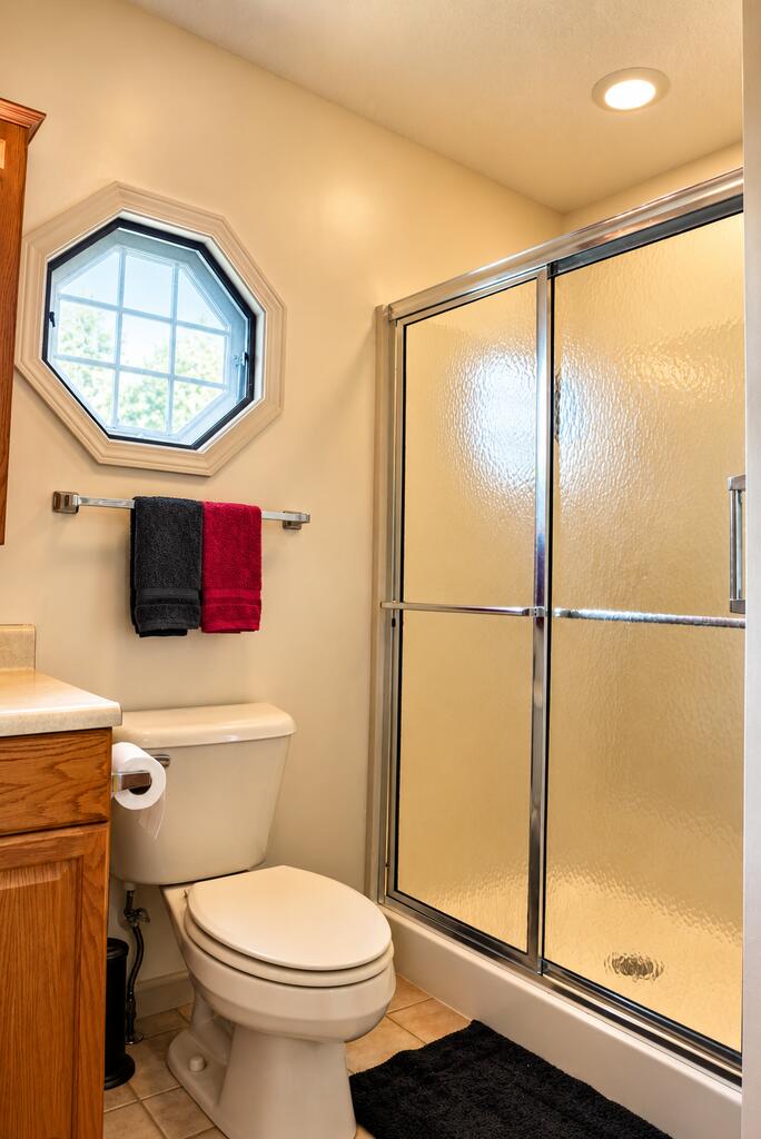 2 John Street Property Photo 20