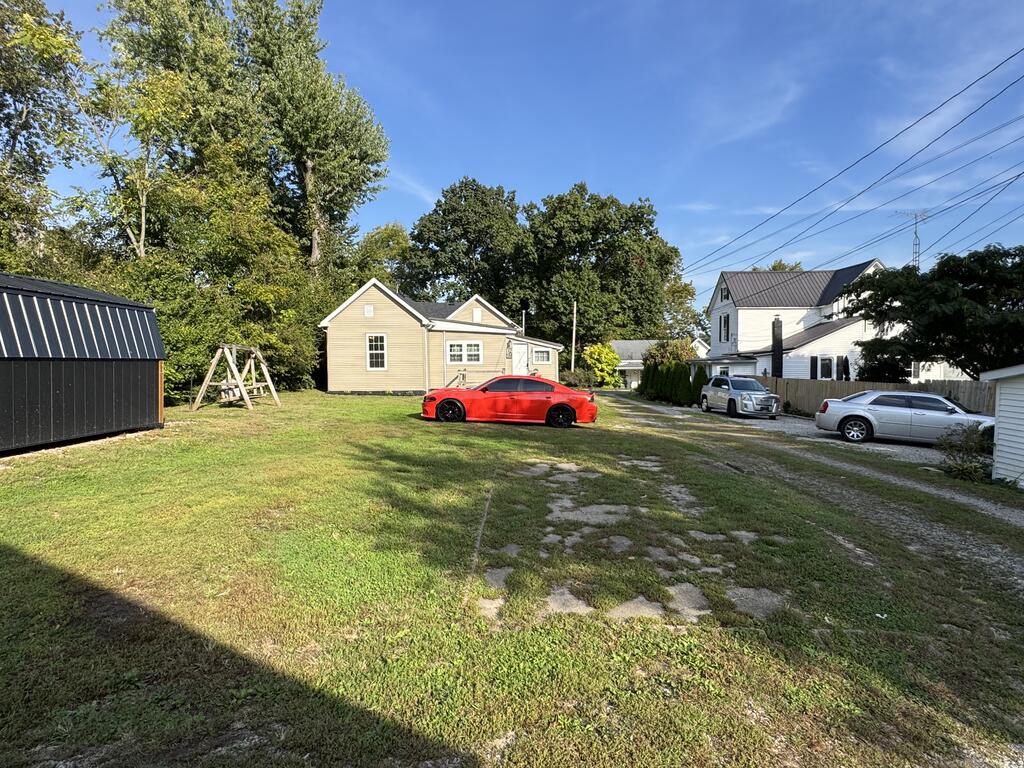 109 S Bennett Ave. Property Photo 10