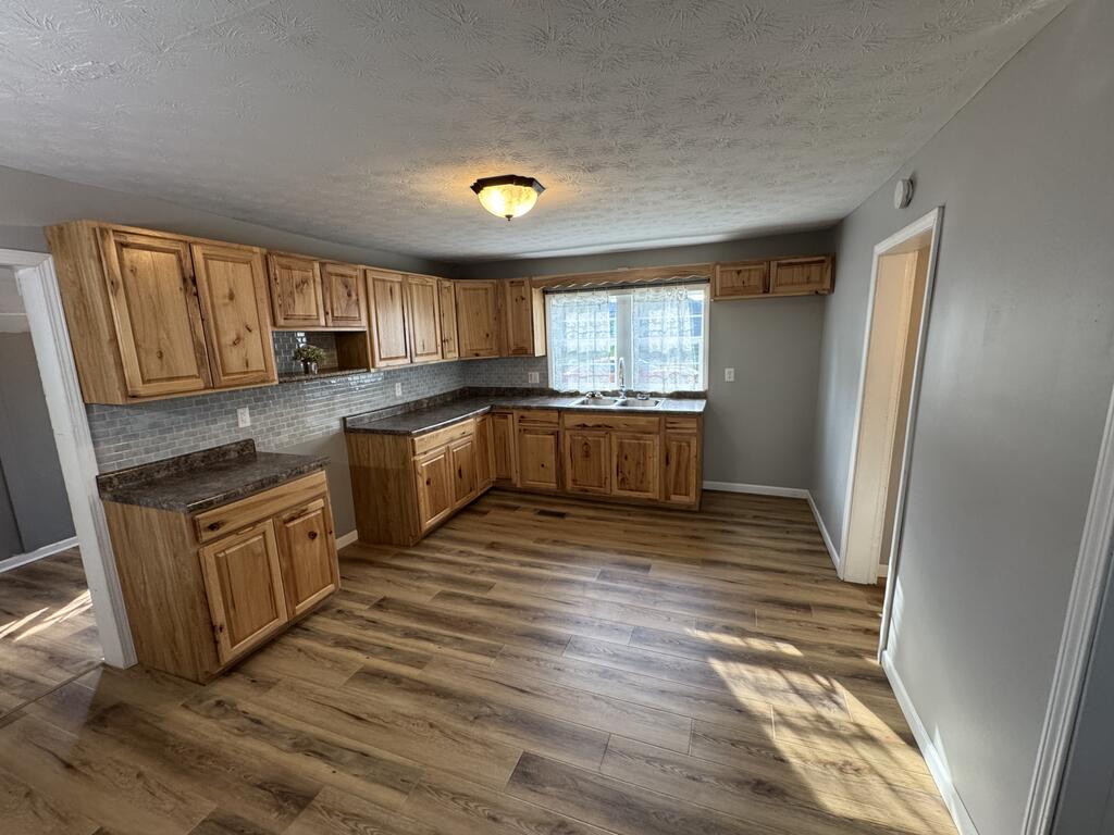 109 S Bennett Ave. Property Photo 21
