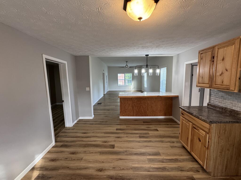 109 S Bennett Ave. Property Photo 22