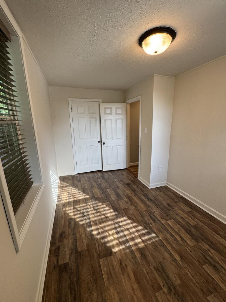 109 S Bennett Ave. Property Photo 28