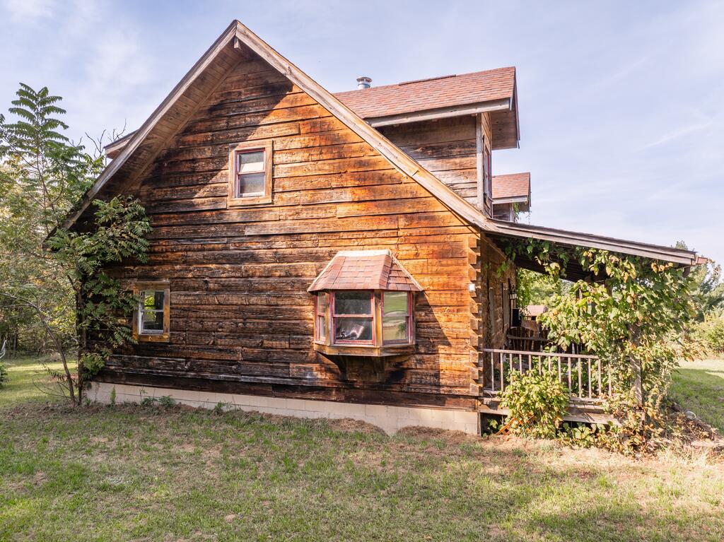 16545 Charleston Pike Property Photo 8