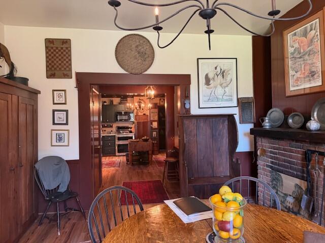 1121 Falls Road Property Photo 8