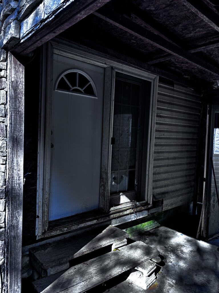 623 Brookside Drive Property Photo 6