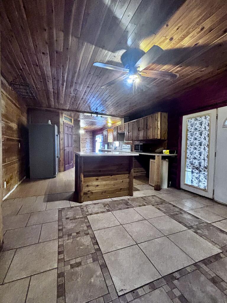 623 Brookside Drive Property Photo 18