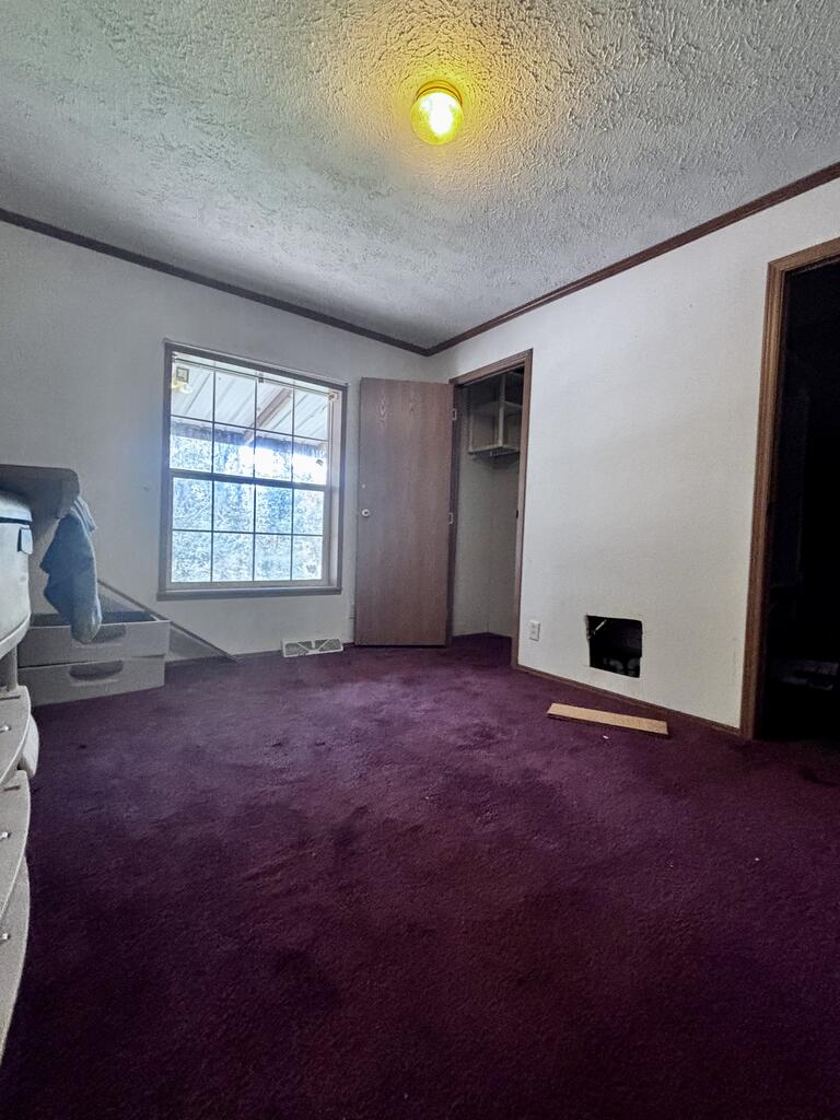 623 Brookside Drive Property Photo 20