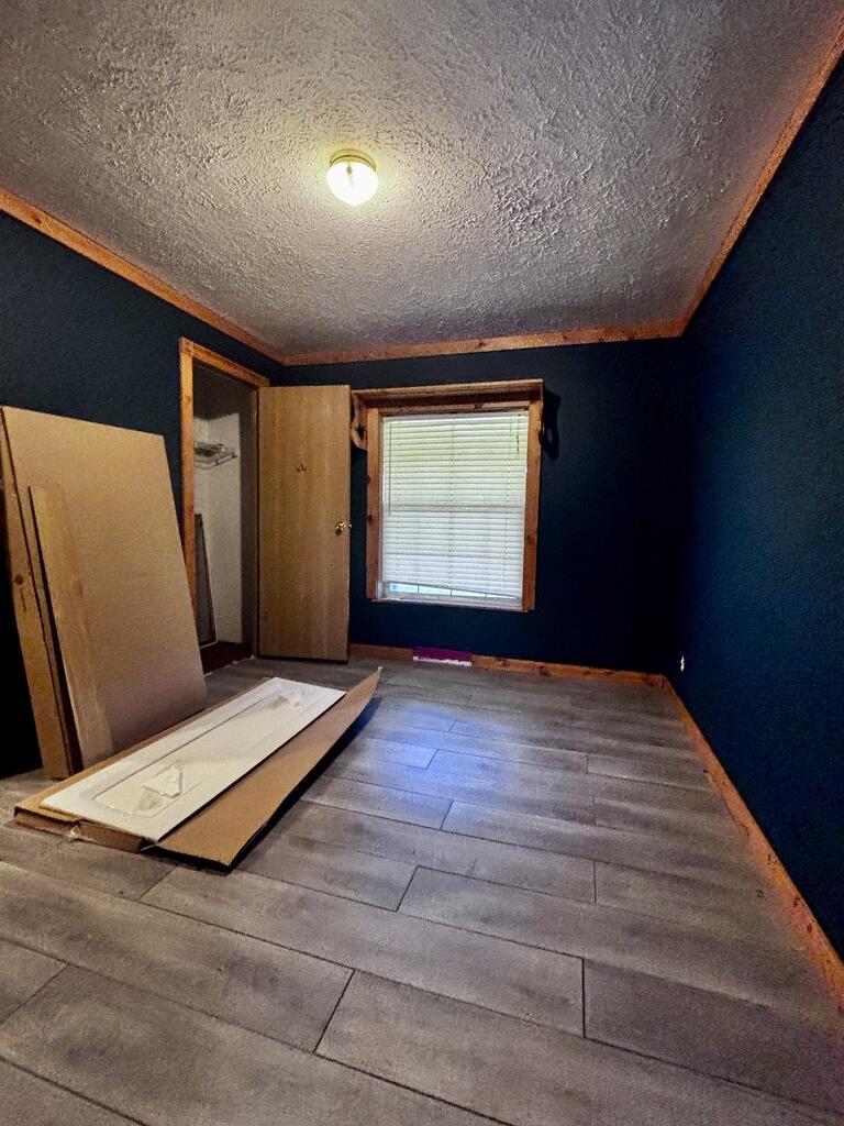 623 Brookside Drive Property Photo 32