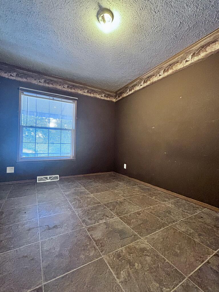 623 Brookside Drive Property Photo 33