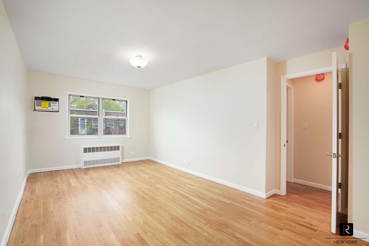 25-45 72nd Street Building Property Photo 12