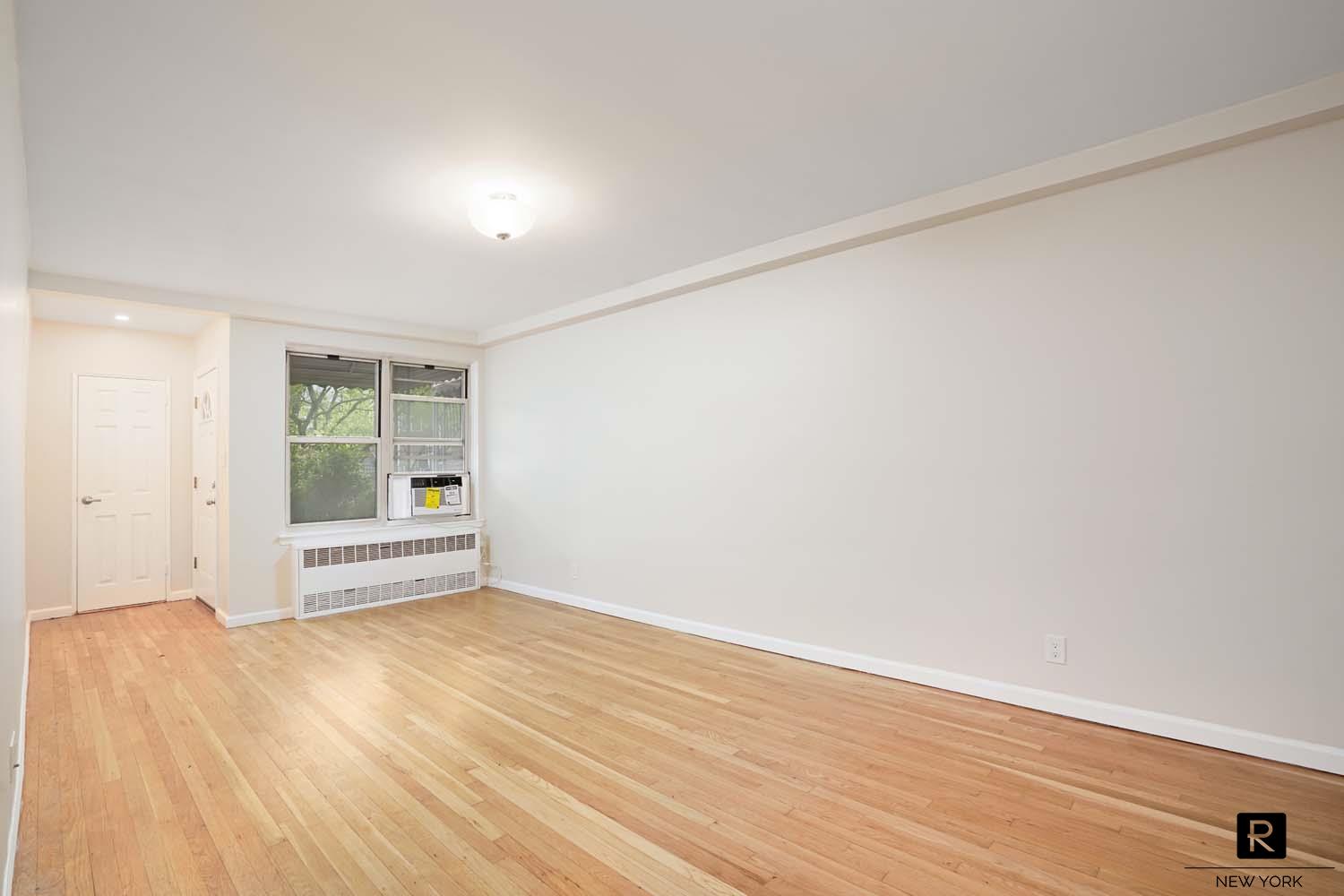 25-45 72nd Street Building Property Photo 18