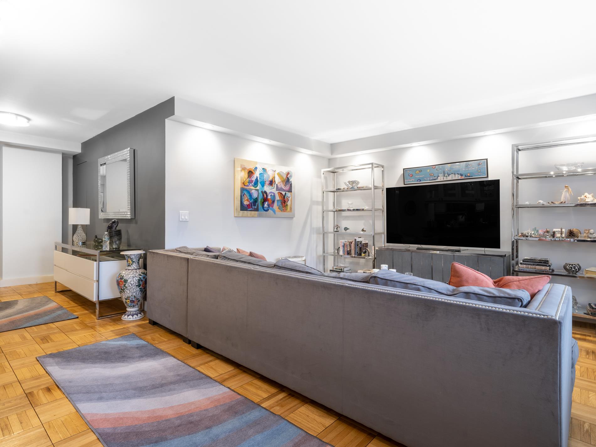 345 E 52nd Street 11-a Property Photo 2