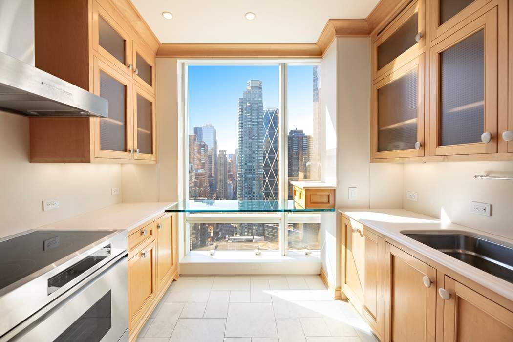 1 Central Park W 34d Property Photo 9